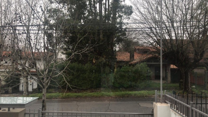 HERMOSO DEPARTAMENTO EN PH , NUEVO, MODERNO, 2 amb. cochera y balcón z/GUEMES !!!!