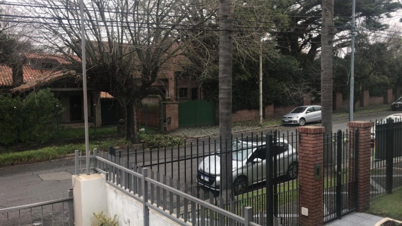 HERMOSO DEPARTAMENTO EN PH , NUEVO, MODERNO, 2 amb. cochera y balcón z/GUEMES !!!!