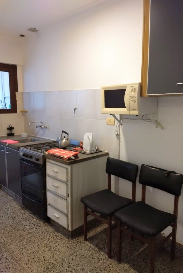 PH 3 AMB. CON ESCRITORIO EN VENTA A METROS DEL MAR, EN EL  PRIVILEGIADO BARRIO SAN CARLOS