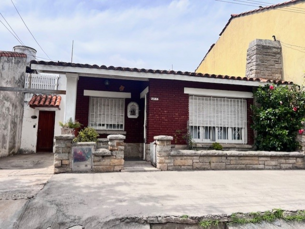 REBAJADO- RE TASADO !!!! VENTA CHALET TIPICO MDP, ESTADO  ORIGINAL !!!!  MAS PH ATRAS, CON ENTRADA INPENDIENTE, ZONA MARCONI Y ALTE. BROWN