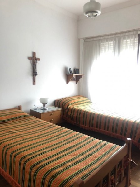NUEVO VALOR !!!! VENTA MAR DEL PLATA,  PH 4 AMBIENTES, ATRAS, DESARROLLADO EN DOS  PLANTAS, PEQUENO PATIO, APTO CREDITO