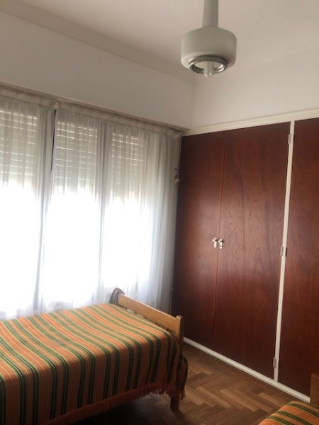 NUEVO VALOR !!!! VENTA MAR DEL PLATA,  PH 4 AMBIENTES, ATRAS, DESARROLLADO EN DOS  PLANTAS, PEQUENO PATIO, APTO CREDITO