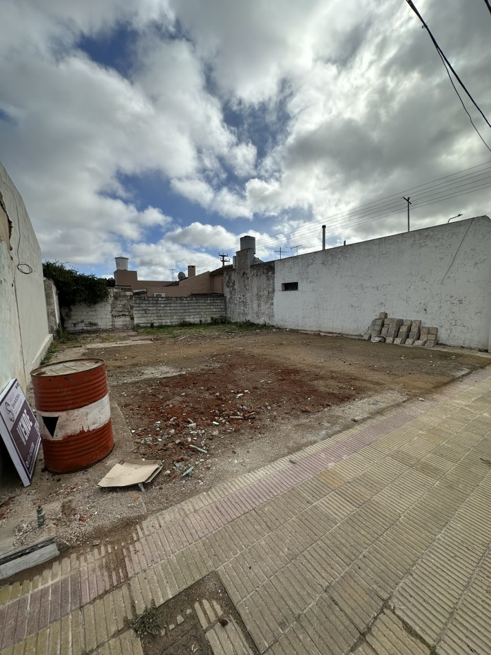 TERRENO EN TANDIL - OPORTUNIDAD RETASADA CON PLANOS APROBADOS PARA DOS DUPLEX