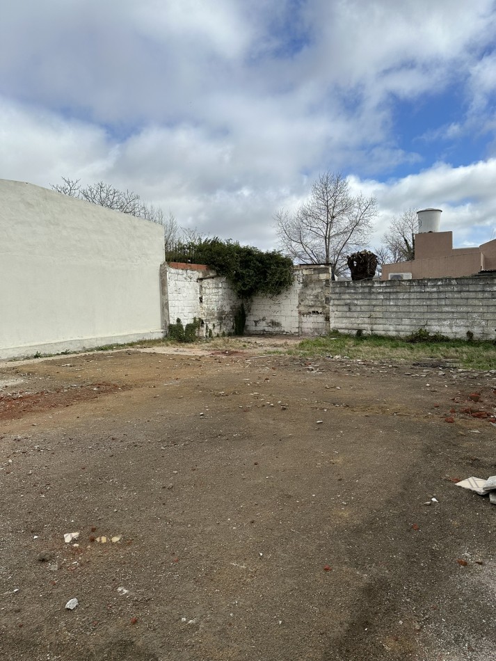 TERRENO EN TANDIL - OPORTUNIDAD RETASADA CON PLANOS APROBADOS PARA DOS DUPLEX