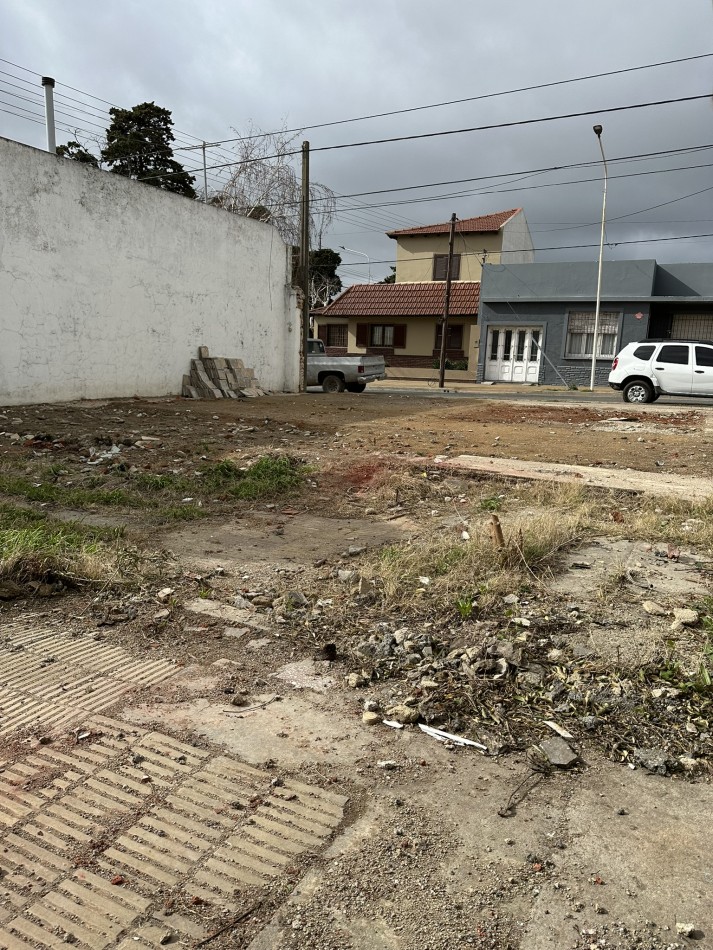 TERRENO EN TANDIL - OPORTUNIDAD RETASADA CON PLANOS APROBADOS PARA DOS DUPLEX