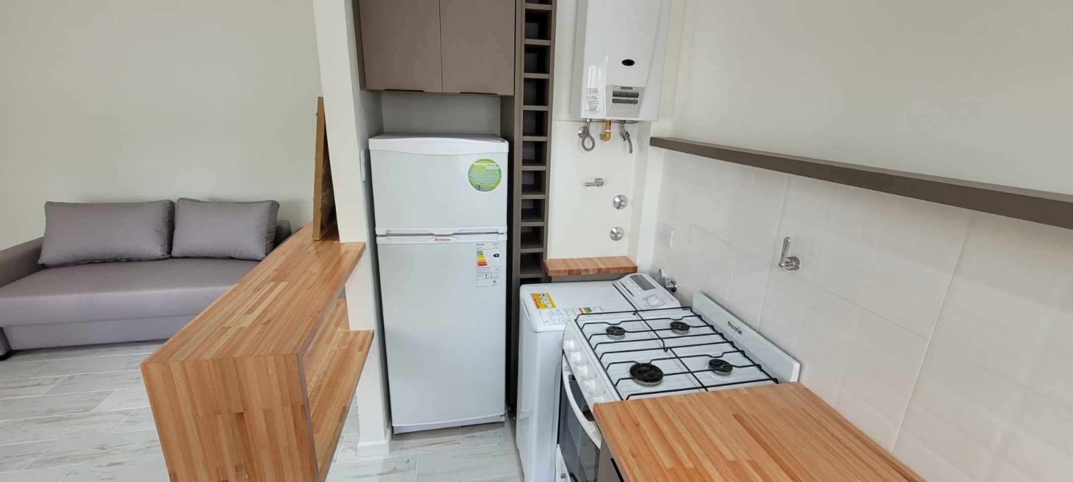 VENTA MONOAMBIENTE RECICALDO Y AMOBLADO!!!