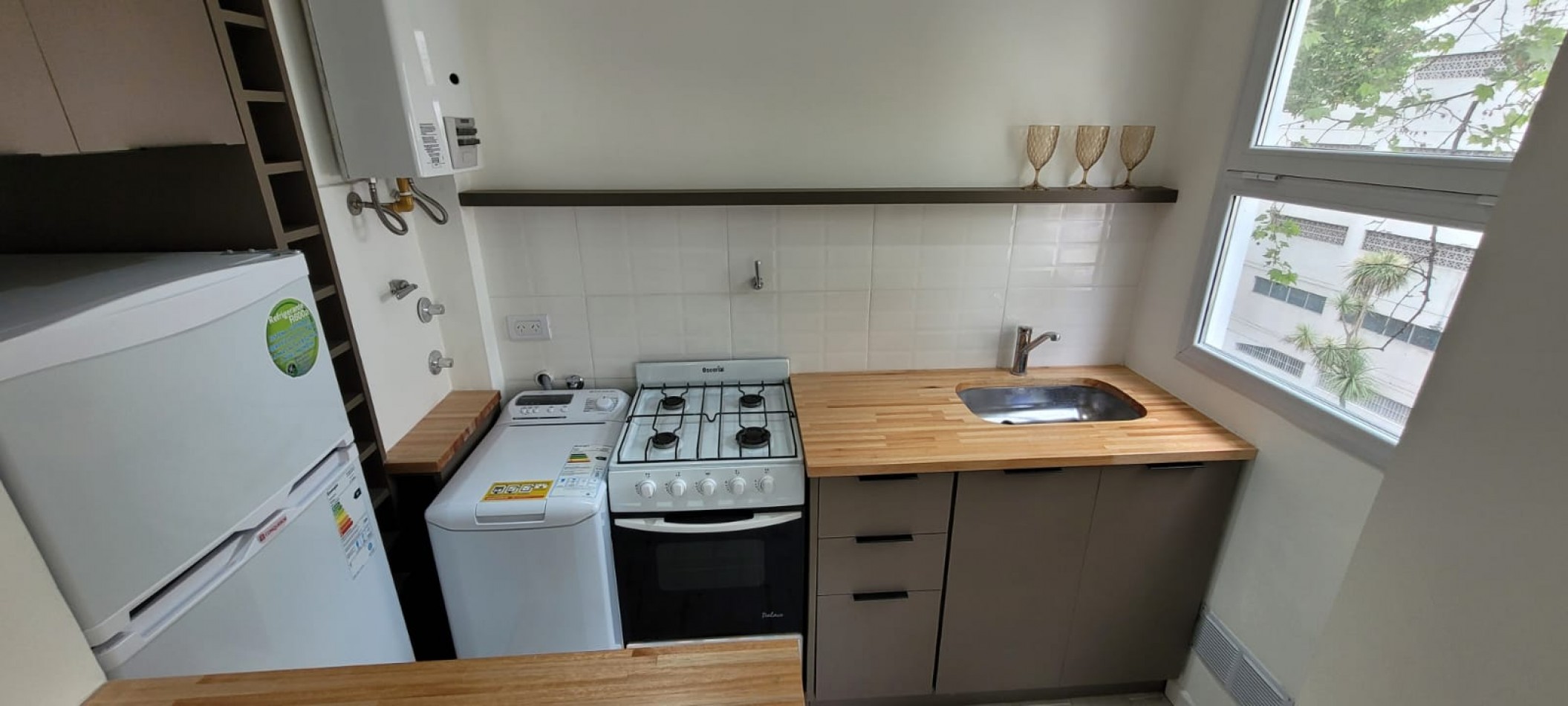 VENTA MONOAMBIENTE RECICALDO Y AMOBLADO!!!