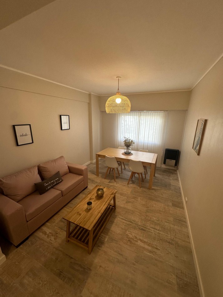IMPECABLE 4 AMBIENTES TOTALMENTE RECICLADO - CENTRO-