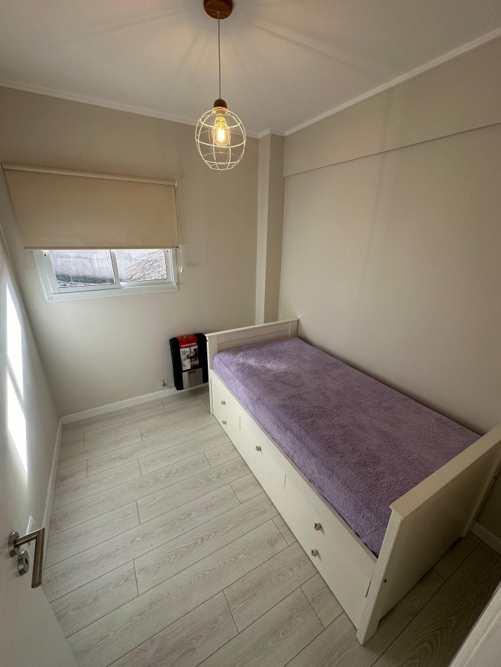 IMPECABLE 4 AMBIENTES TOTALMENTE RECICLADO - CENTRO-