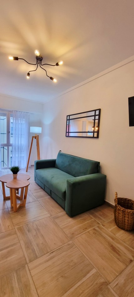 MONOAMBIENTE AL FRENTE CON BALCON TOTALMENTE RECICLADO- PLAZA COLON -
