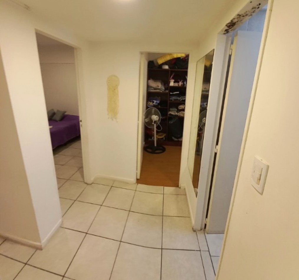 EN VENTA 3 AMBIENTES CON DEPENDENCIA- LA PERLA-