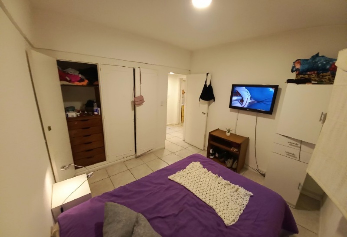 EN VENTA 3 AMBIENTES CON DEPENDENCIA- LA PERLA-