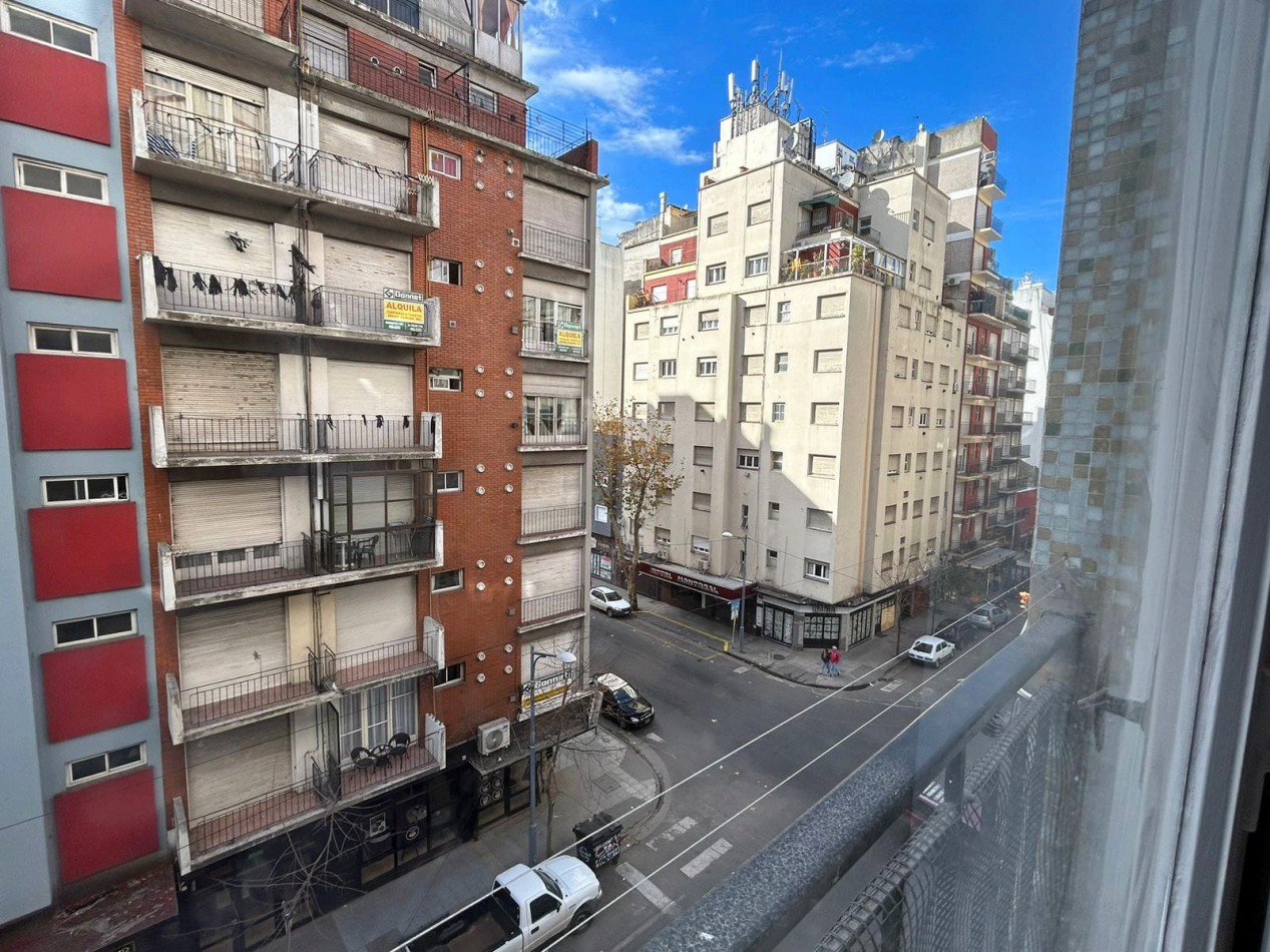 VENTA 2 AMBIENTES RECICLADO AL FRENTE - CENGTRO -