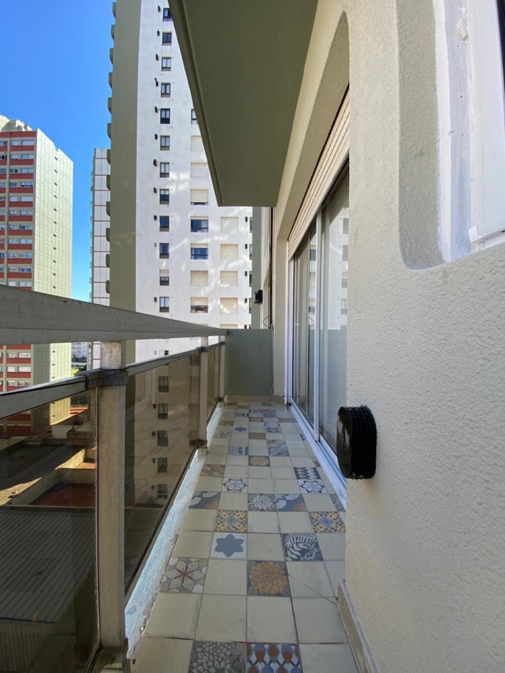 Departamento 2 ambiente a la calle