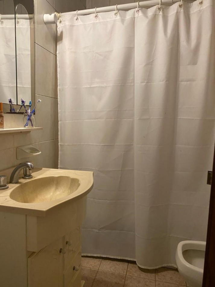  Chalet de 4 ambientes en el codiciado barrio Constitucion.