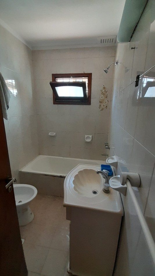  Chalet de 4 ambientes en el codiciado barrio Constitucion.
