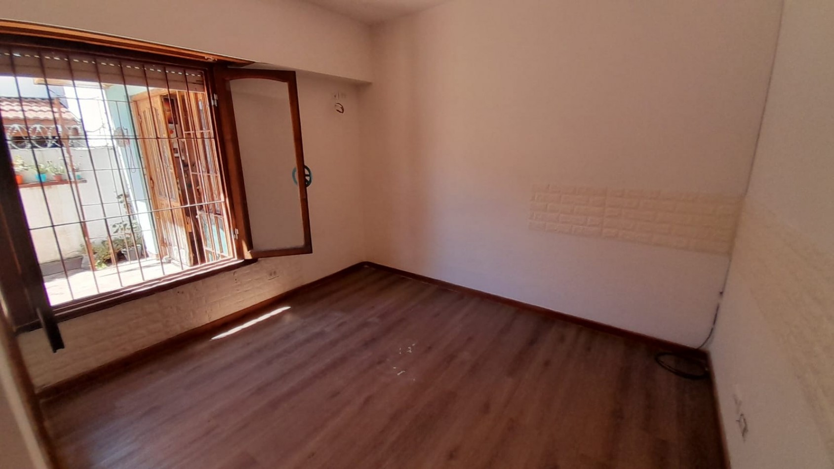  Chalet de 4 ambientes en el codiciado barrio Constitucion.