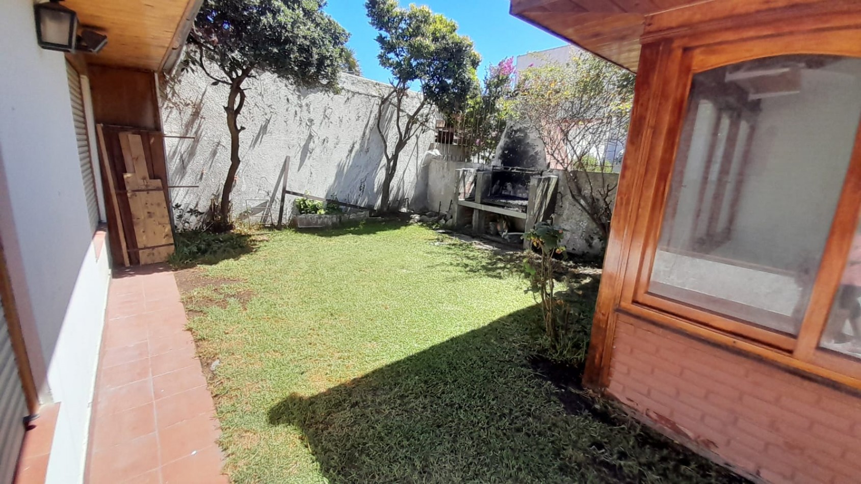  Chalet de 4 ambientes en el codiciado barrio Constitucion.