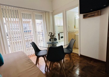 Departamento 1 ambiente al frente con balcon.